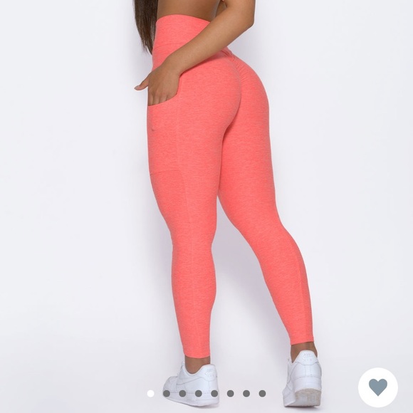 Bombshell Sportswear Curves Legging - Picture 2 of 9